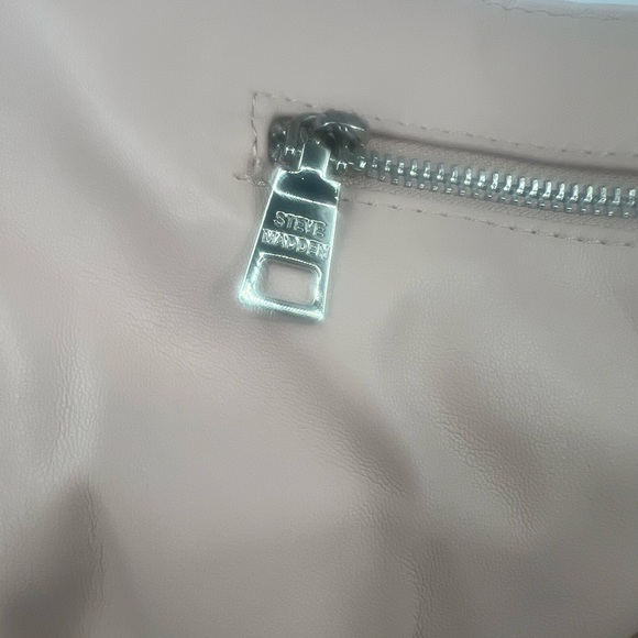 Steve Madden Blush Shoulder Bag - Picture 5 of 6